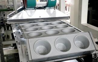 山東餐盒機哪家性價比高，真空成型機廠家推薦